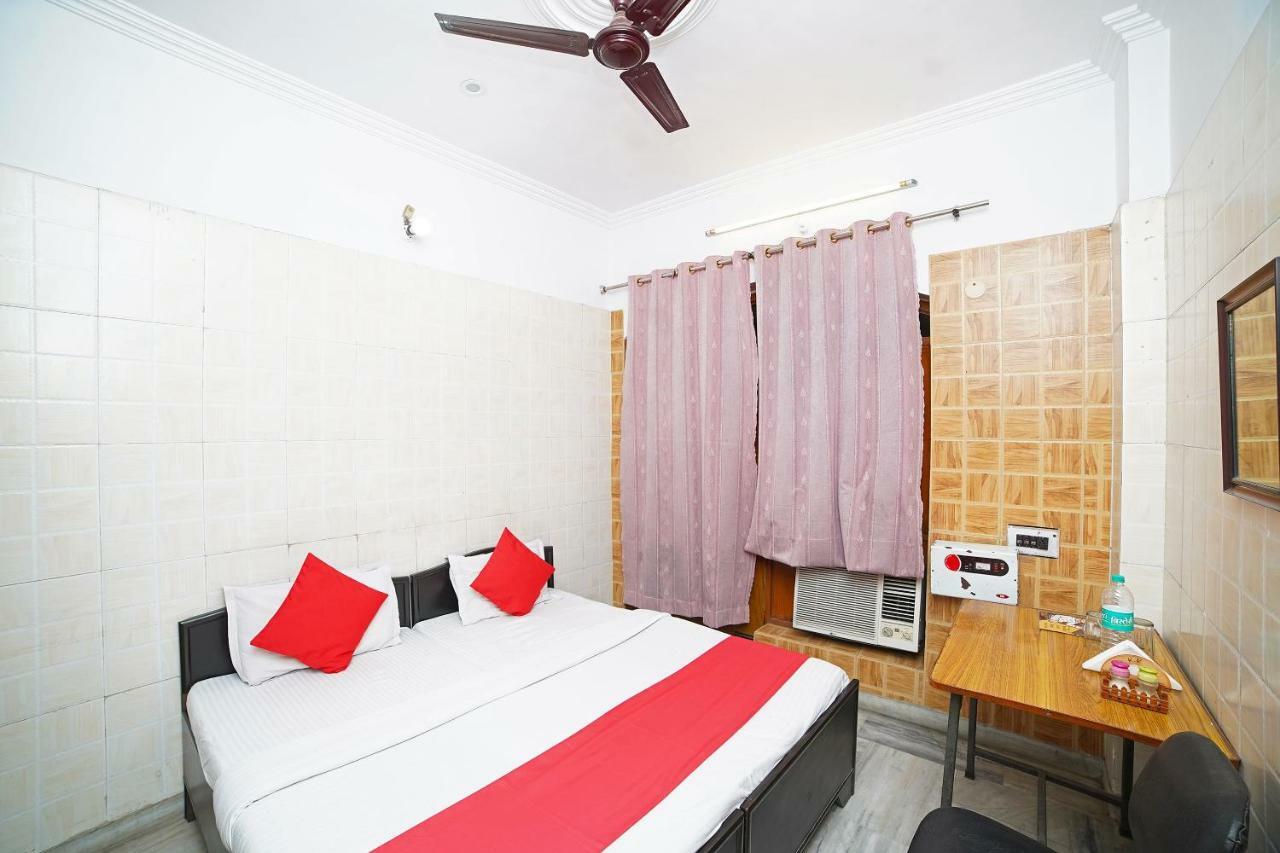 Oyo 39543 Hotel Kk Pantnagar ภายนอก รูปภาพ