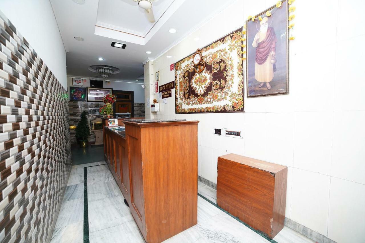 Oyo 39543 Hotel Kk Pantnagar ภายนอก รูปภาพ